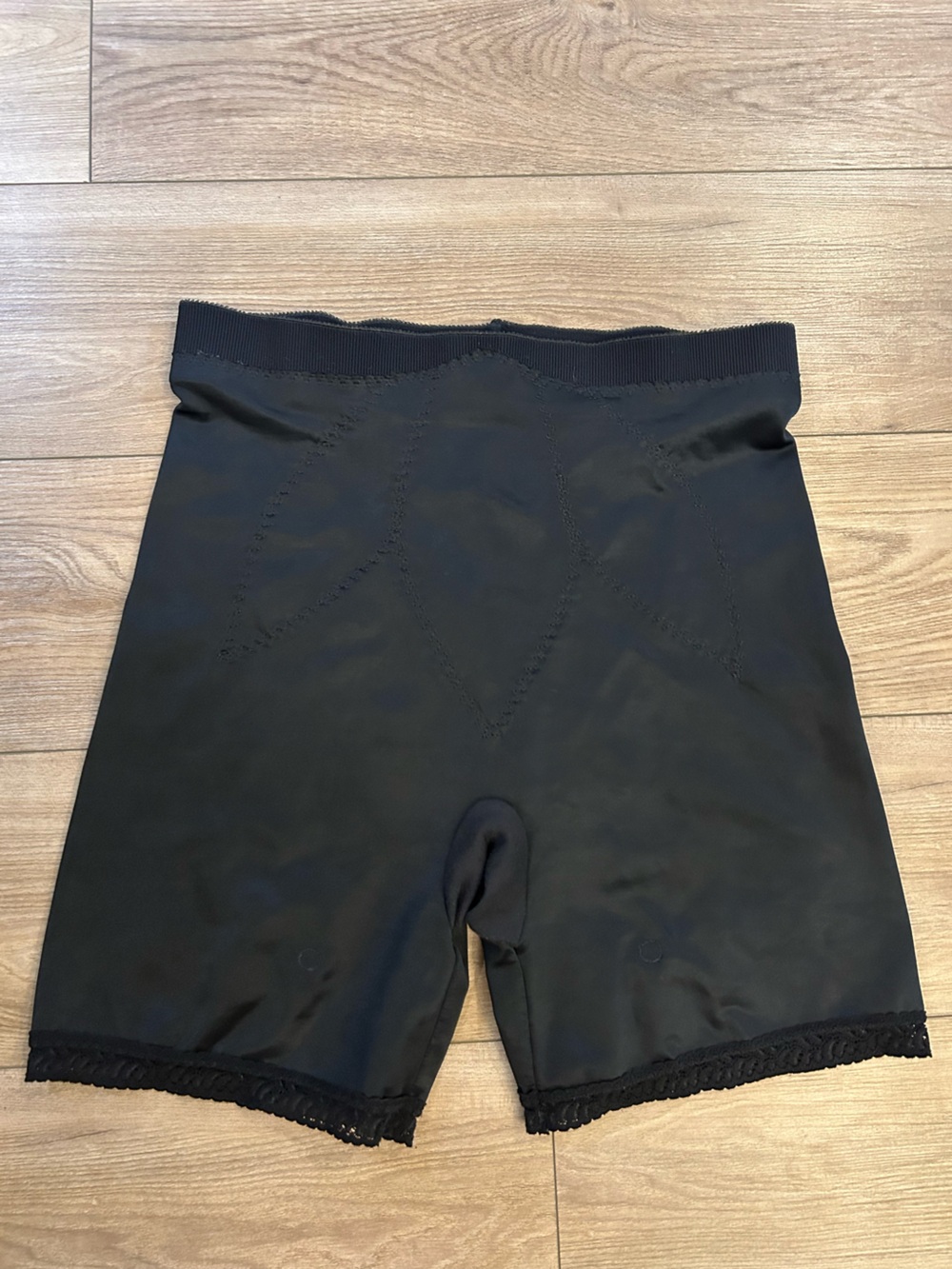 Vintage Hold Me Tight Black Shaping Shorts Girdle 6X-42 USA